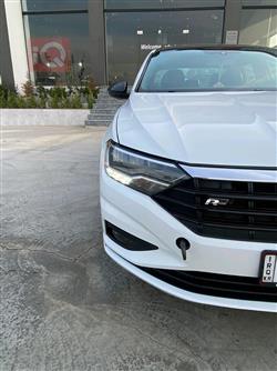 ڤۆڵکسواگن جێتا